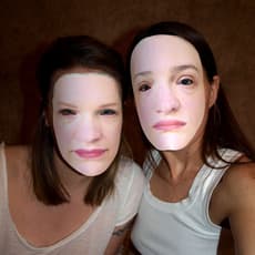 Anetta Mona Chisa & Lucia Tkáčová